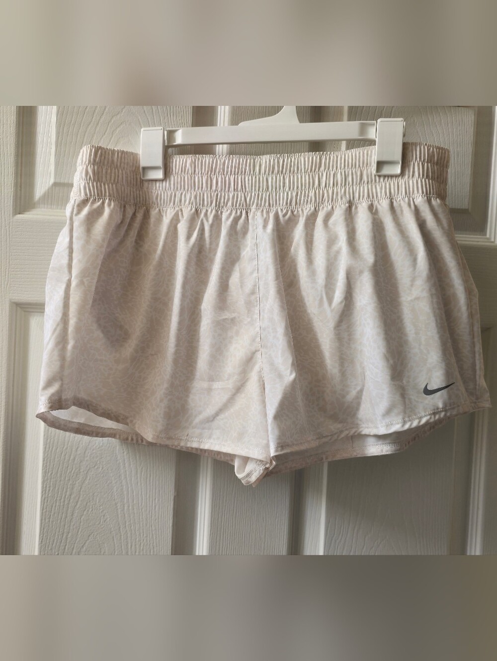 NWT Nike Dri-Fit Light Pink Leopard Print Running Shorts - XL